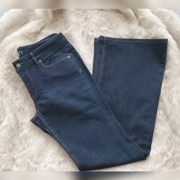 Ann Taylor Denim - Ann Taylor Loft Modern Flare Jeans Size 6